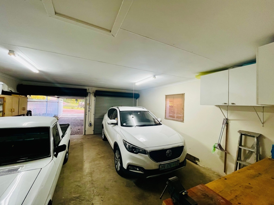 4 Bedroom Property for Sale in Maselspoort Free State
